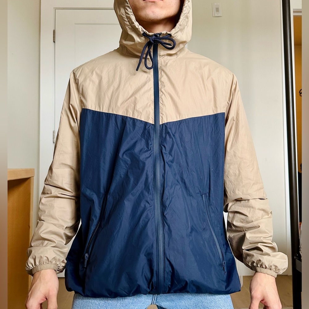 Lightweight Rain Jacket - Picture 3 of 4